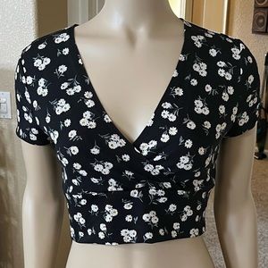 SHEIN Floral Crop Top